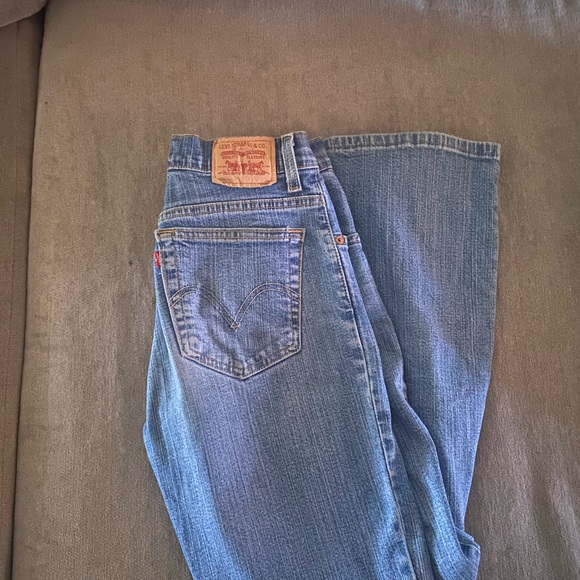 Levi’s - Picture 2 of 2